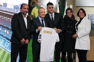 3000万打水漂！ 马卡：雷尼尔五年半未能首秀，皇马考虑解约