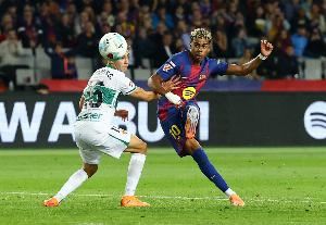 每体赛评：亚马尔渴望让批评者闭嘴 他的星光指引巴萨重现风采图片