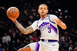 爵士乔治：教练没必要一直强调活力拼劲竞争力 这我们自己能掌控图片