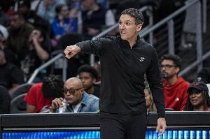 戴格诺特：我们比赛季初更出色了 要跟上其他队伍节奏 不断进步